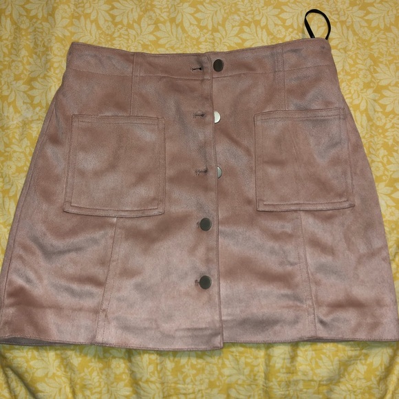Forever 21 Suede Mini Skirt NWOT - Picture 4 of 6